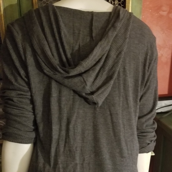 New brandy melville  gray sweater - Picture 2 of 7